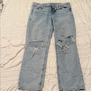 American Eagle Outfitters Light Blue Distressed Boyfriend Jeans